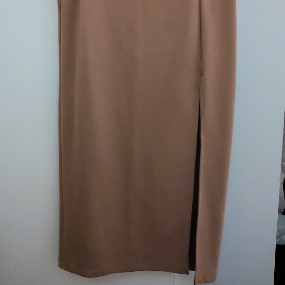 Aritzia Babaton Sz 0 Midi Pencil Slit Skirt - LIKE NEW